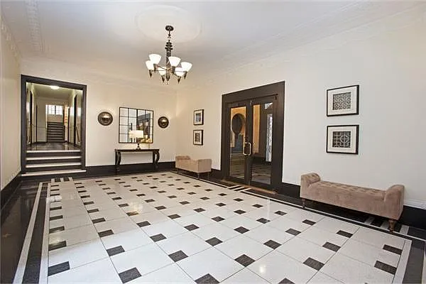 Sold by Domus Realty | media 1