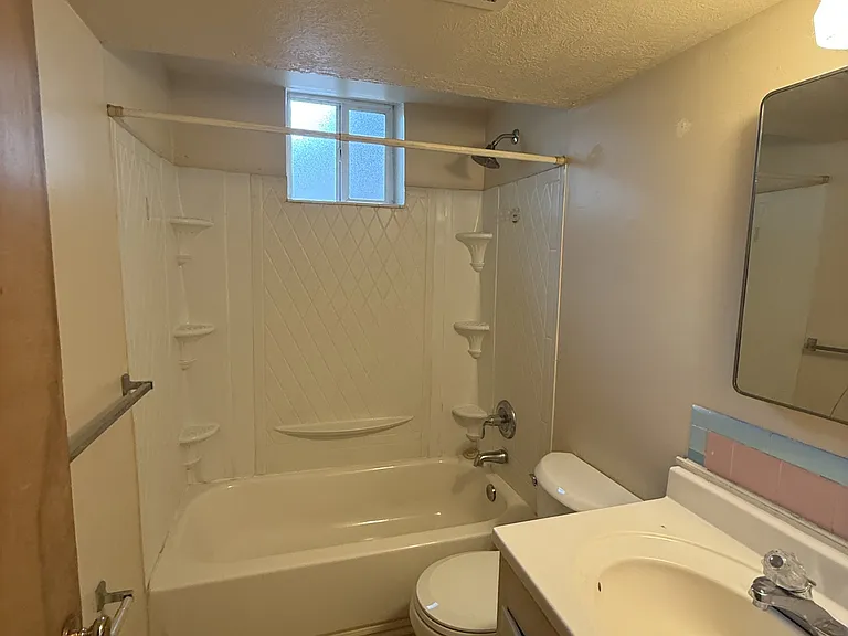 2735 S 700 E — Photo 13