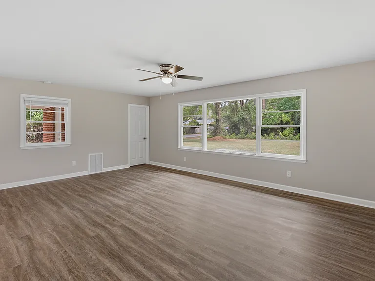301 Marvin Ave — Photo 4