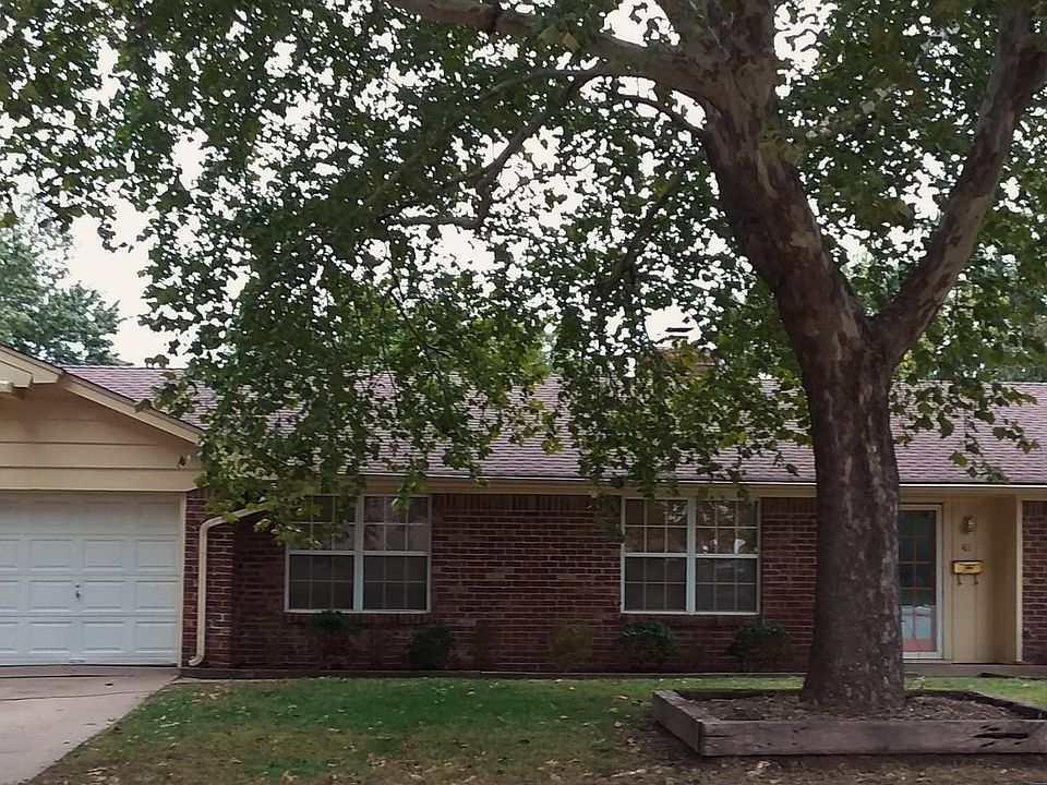 411 Bryarwood Exterior Front