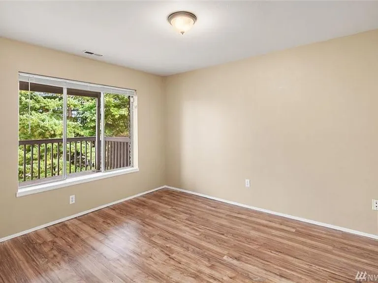 7250 Old Redmond Rd #F121 — Photo 1