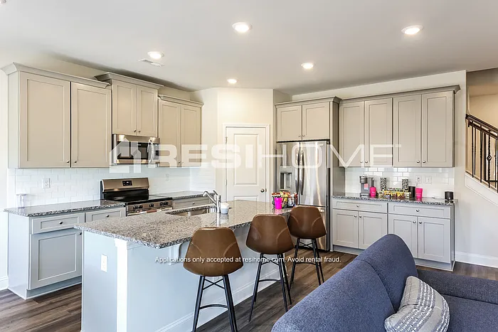 245 Victory Creek Ln — Photo 5