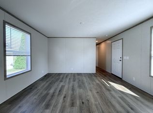 52963 N Yorktown Ct, Chesterfield, MI 48051