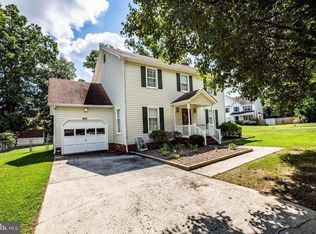 501 Maple Grove Dr, Fredericksburg, VA 22407