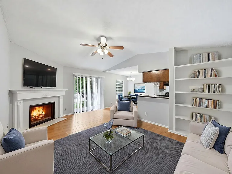 2120 El Paseo St #2812 — Photo 5