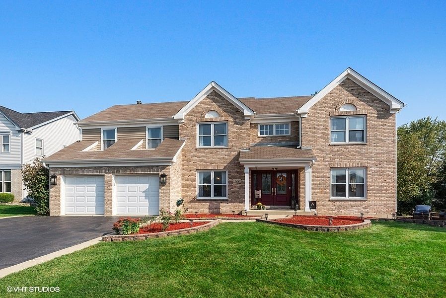 1st image of 720 Fontana Pl