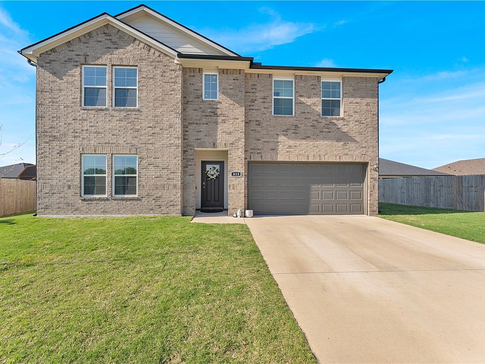 1st image of 613 Cattleman Ln