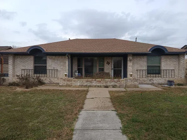 3717 Flamingo Ln, Irving, TX 75062