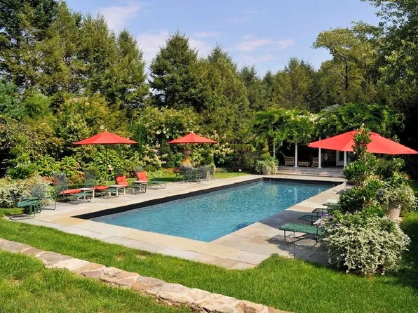 340 Georgica Rd, East Hampton, NY 11937