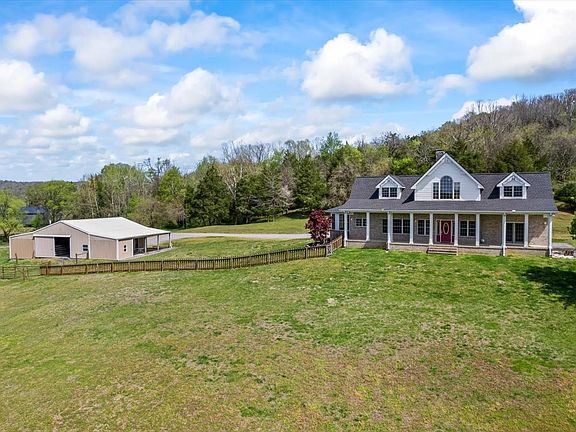 2nd image of 216 Old Wolf Hill Rd