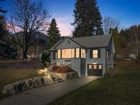 611 Lookout Blvd, Hope, ID 83836