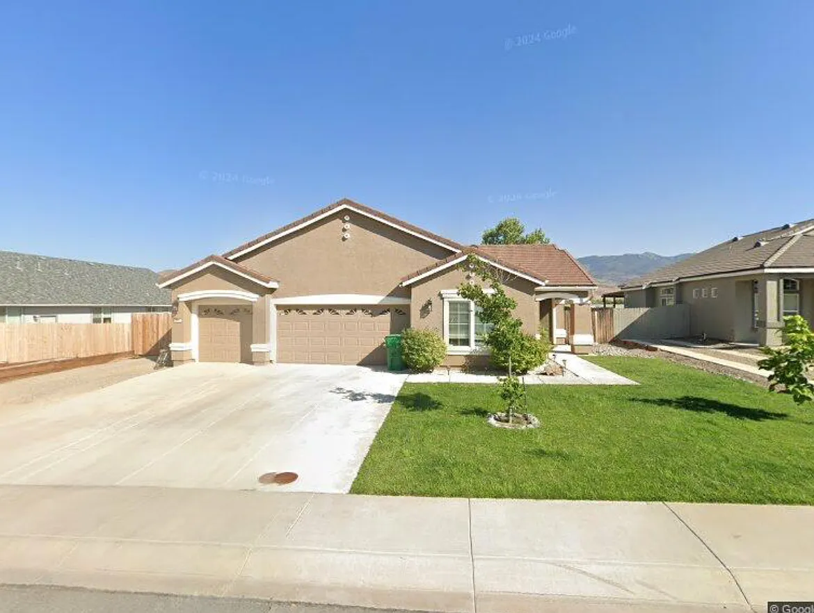 1391 Grassland Rd photo 1