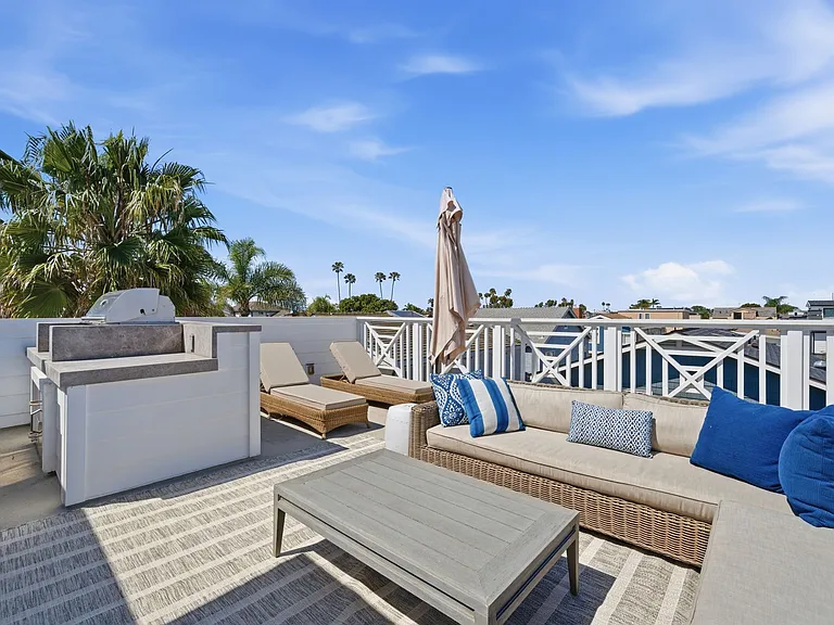 305 Montero St — Photo 29