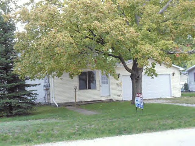 2nd image of 216 S Railroad Ave