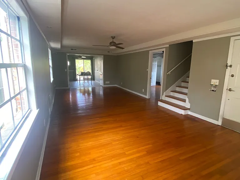 3800 Elizabeth St — Photo 2