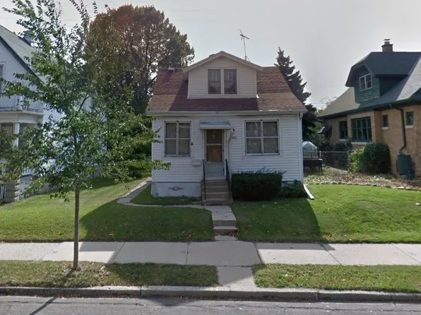 6511 W Fairview Ave, Milwaukee, WI 53214