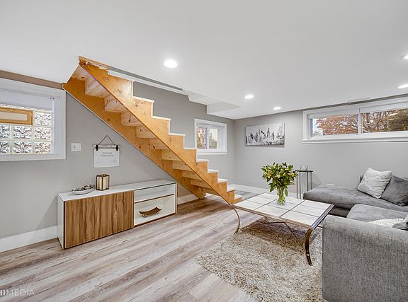 4th image of 2701 N 73rd Ave #1