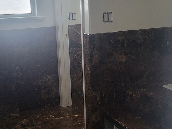 5th image of 3889 Loch Lomond Dr