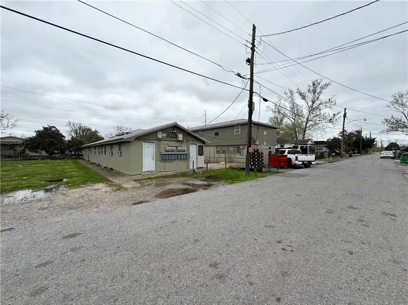 321-325 S Bengal Rd, New Orleans, LA 70123