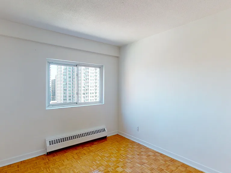 60 Daly Ave — Photo 21