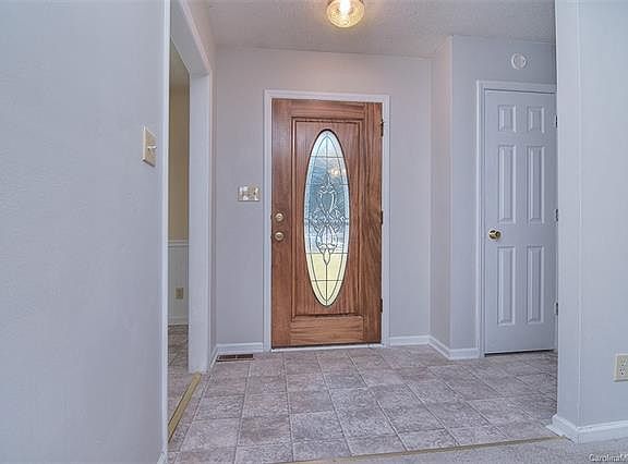 5th image of 330 Finley Sq