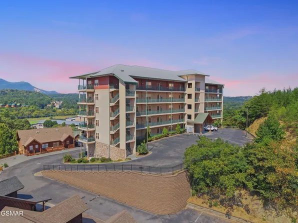410 Big Bear Way #3002, Pigeon Forge, TN 37863