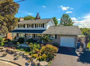 26 Maplewood Dr, Guelph, ON N1G1L8