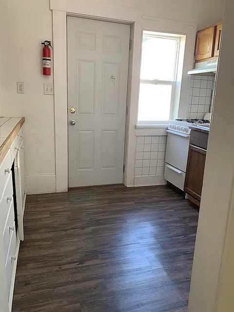 1 bed, $825 — Photo 3