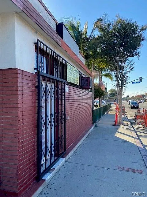 2 bed, 1200 sqft, $1,700 — Photo 2