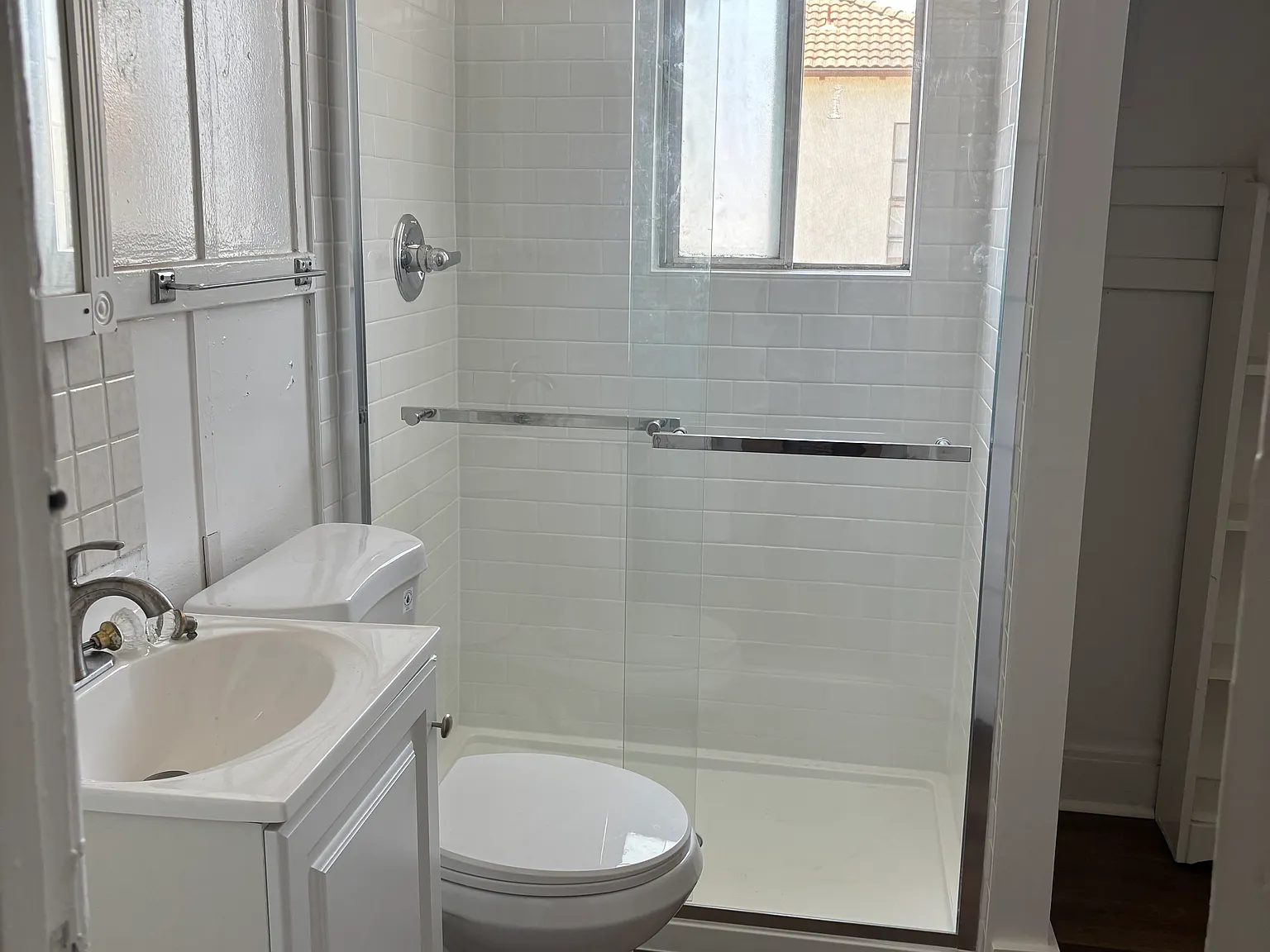 2 bed, 980 sqft, $2,600 — Photo 2