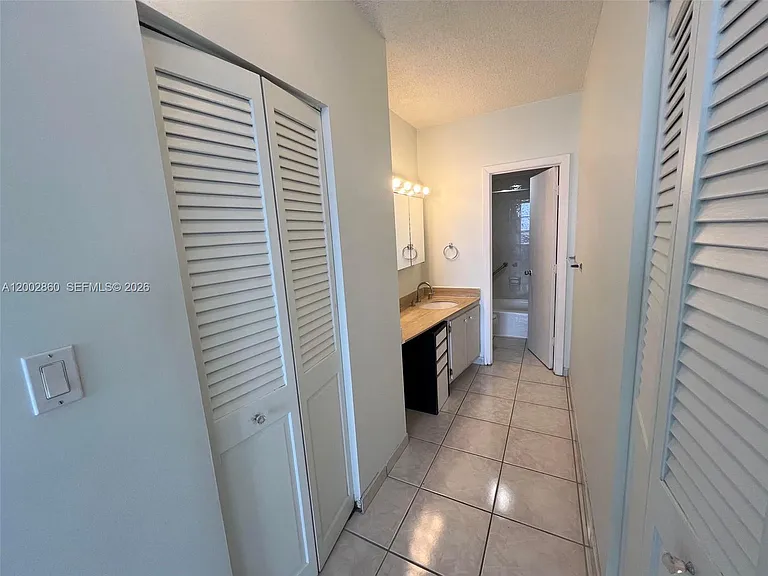 300 Bayview Dr #1410 — Photo 15