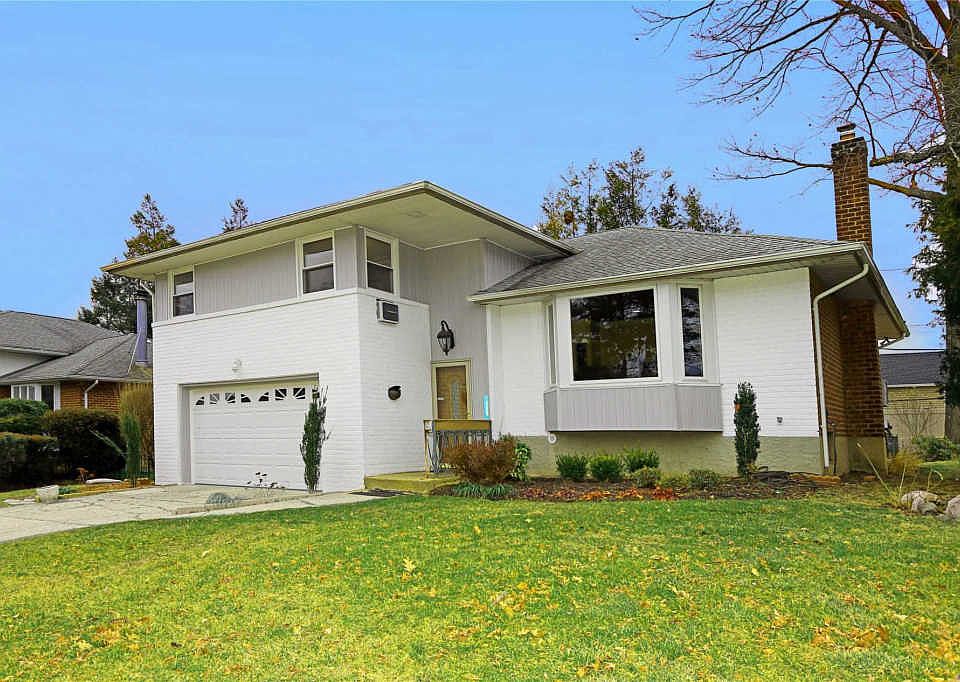 1st image of 745 Boelsen Dr #745