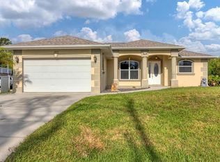 6057 Hooper Ln, Englewood, FL 34224