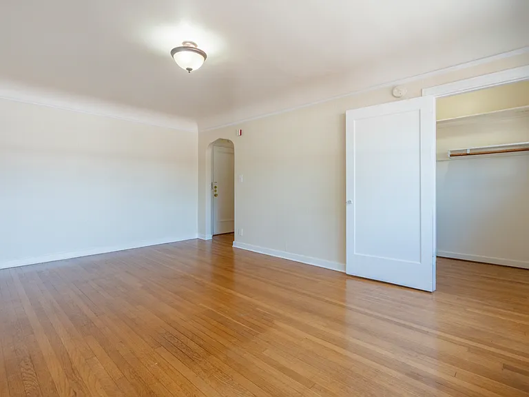 Austin Apartments — Photo 4