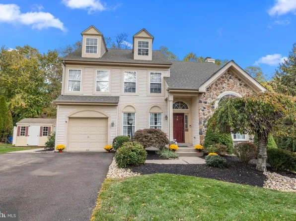 645 Fairhill Ave, Langhorne, PA 19047