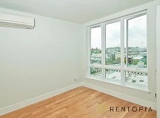 1433 De Kalb Ave #706D — Photo 3