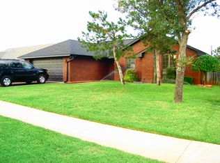 1412 SE Hillcrest Ave, Lawton, OK 73501