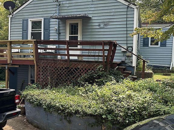 3rd image of 1210 E Moody Ave