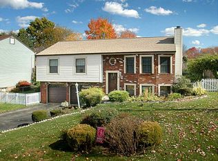 408 Hoover Dr, Apollo, PA 15613