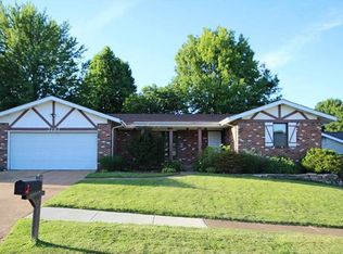 2161 Olde Winery Rd, Saint Louis, MO 63129