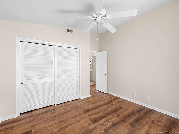5th image of 2386 SW Creekside Dr
