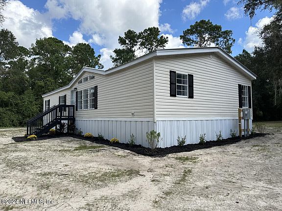 3rd image of 124 KNIGHT Drive