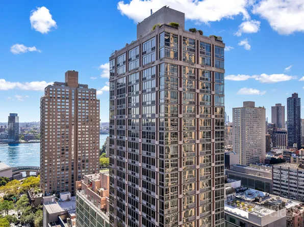 340 East 93rd Street image 5 of 13