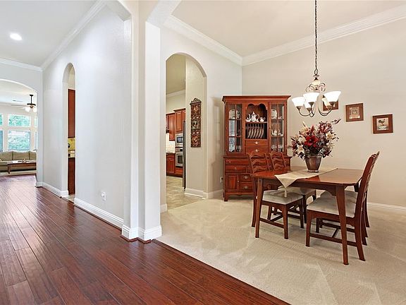 4th image of 1930 Graystone Hills Dr
