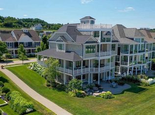 3760 N Beach St, Petoskey, MI 49770