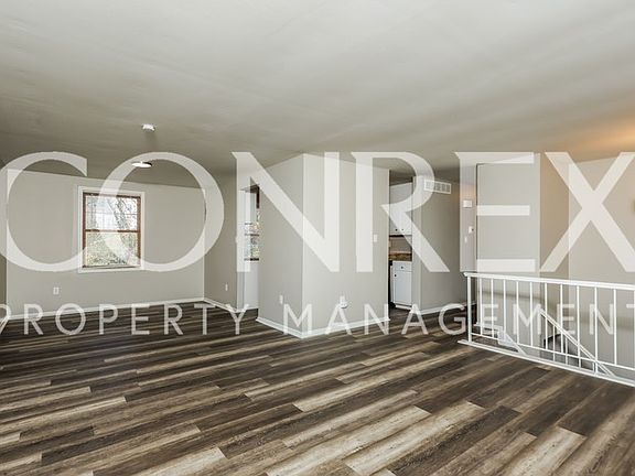 3rd image of 4042 Cozycroft Dr