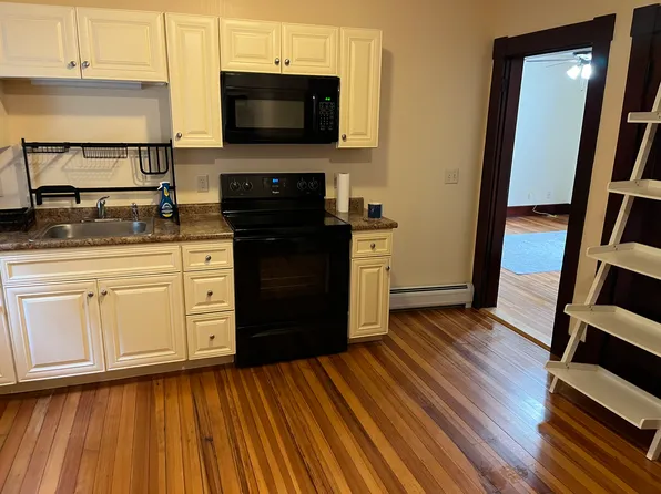 69 S Barnstead Rd #A, Center Barnstead, NH 03225