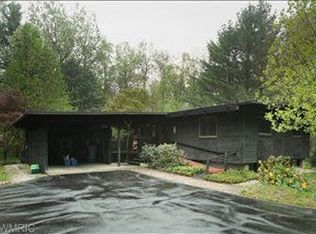 9666 Sterling Rd, Richland, MI 49083