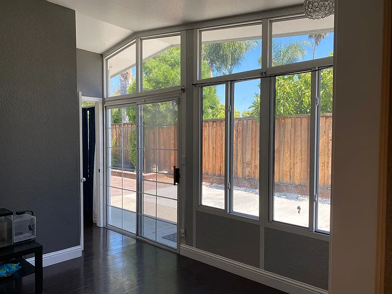 1650 Honeysuckle Rd — Photo 15