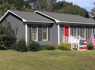 305 Redbud Dr, Barnesville, GA 30204